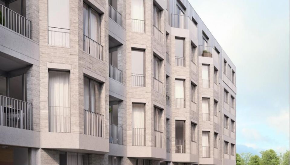 Prachtig onderhouden appartement met 2 slaapkamers. Ruime en lichte woonkamer (ca. 30m&sup2;) op parkettegel met aansluitend open keuken en toegang tot het terras met ochtendzon. De keuken is voorzien van kwaliteitsvolle toestellen (spoelbak, vaatwasser, damp