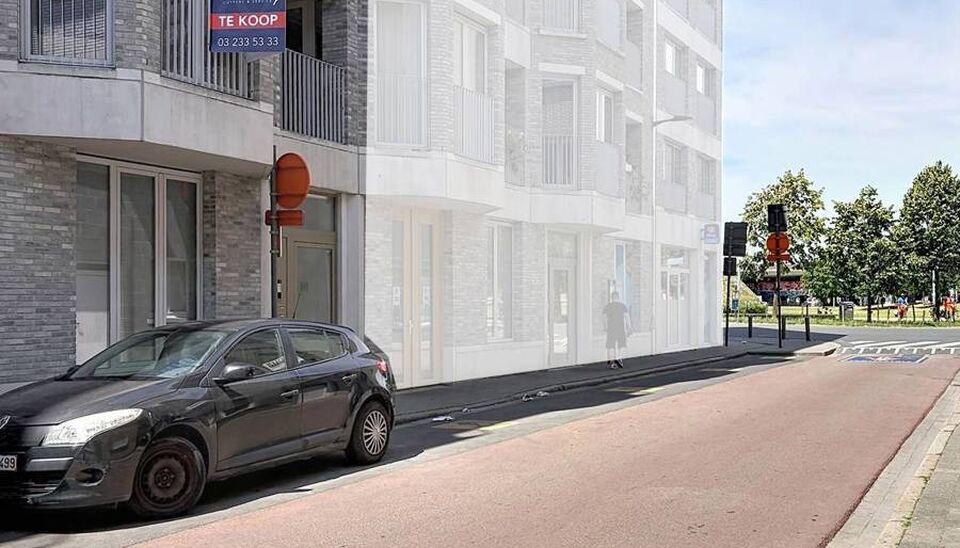 Instapklaar appartement met 2 slaapkamers en zijdelings zicht op Park Spoor Noord.
Dit goed onderhouden appartement geniet van een uitstekende ligging vlak bij Park Spoor Noord en biedt een aangename combinatie van licht, ruimte en comfort.
De ruime en li