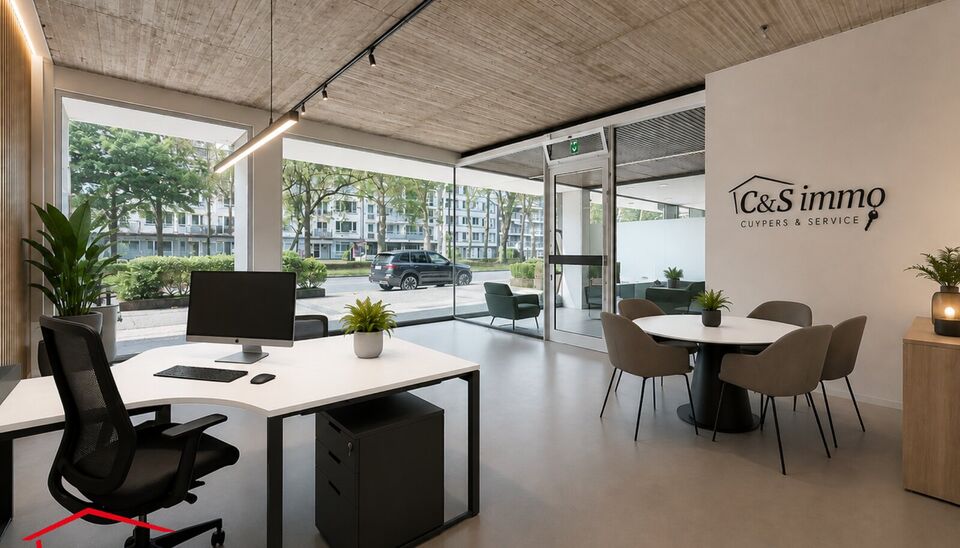 Casco winkelruimte / handelspand ca 35m&sup2; met ruime etalage op een commerci&euml;le ligging. Dankzij de sterke commerci&euml;le ligging, de vlotte bereikbaarheid vormt dit pand een ideale uitvalsbasis voor zelfstandigen, vrije beroepen of dienstverlenende activit